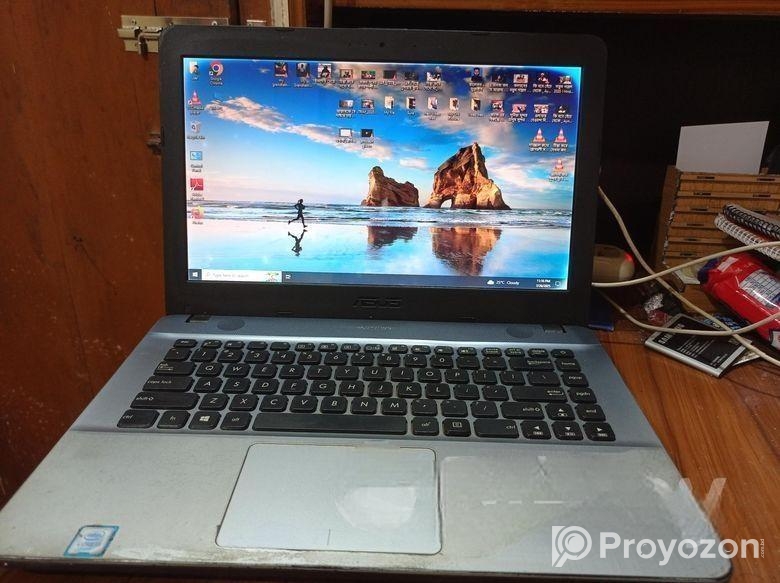 ASUS cori i3 6th generation good laptop