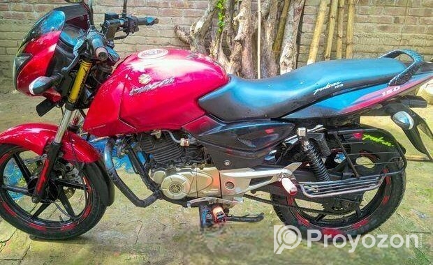 Bajaj Pulsar 150 . 2014