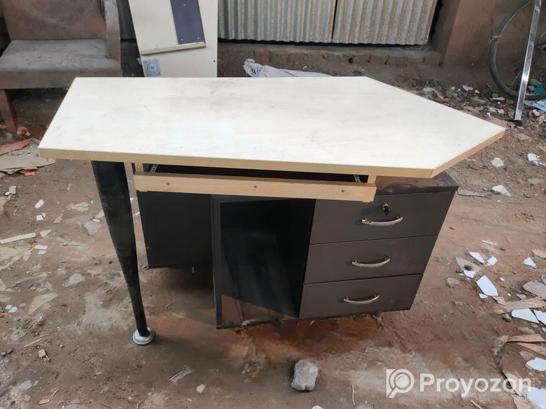 Otobi Table ‍Sell Hobe