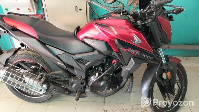 Honda X Blade 2021