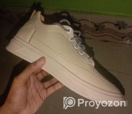 Sneakers Sell Post