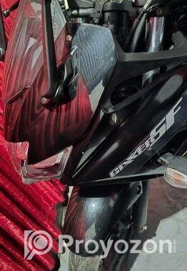 Suzuki Gixxer SF . 2024