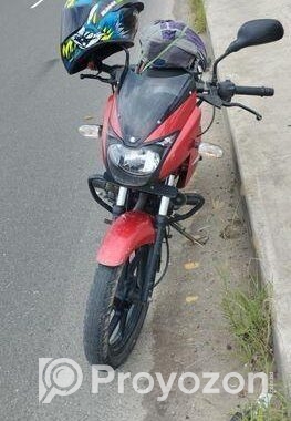 Bajaj Pulsar 150 . 2019