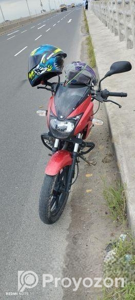 Bajaj Pulsar 150 . 2019