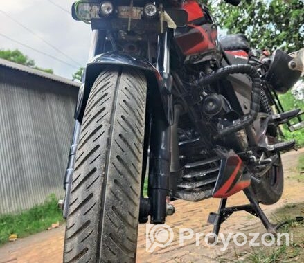 Bajaj Pulsar 150 . 2018