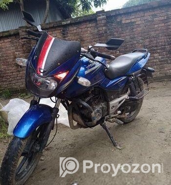 Bajaj Pulsar 150 . 2012