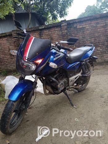 Bajaj Pulsar 150 . 2012