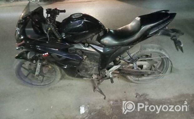 Suzuki Gixxer SF double disk 2018