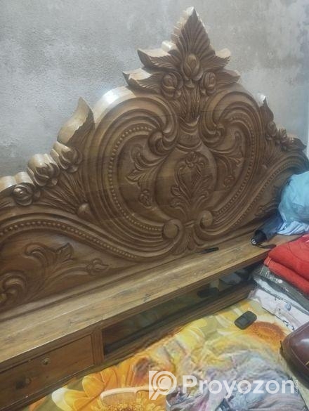 কাঠের খাট