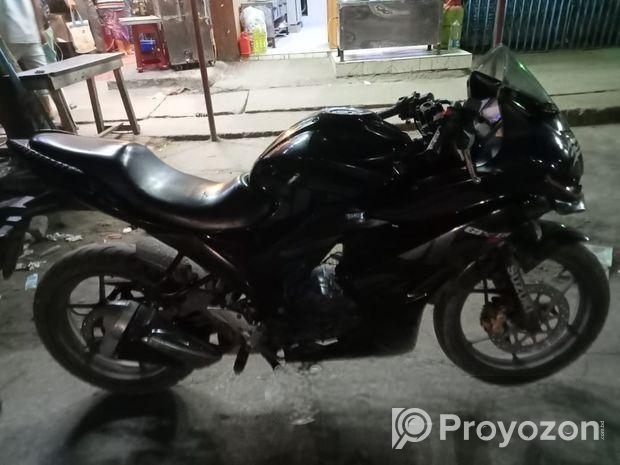 Suzuki Gixxer SF double disk 2018