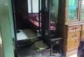 একটি ড্রেসিং টেবিল বিক্রয় হবে!