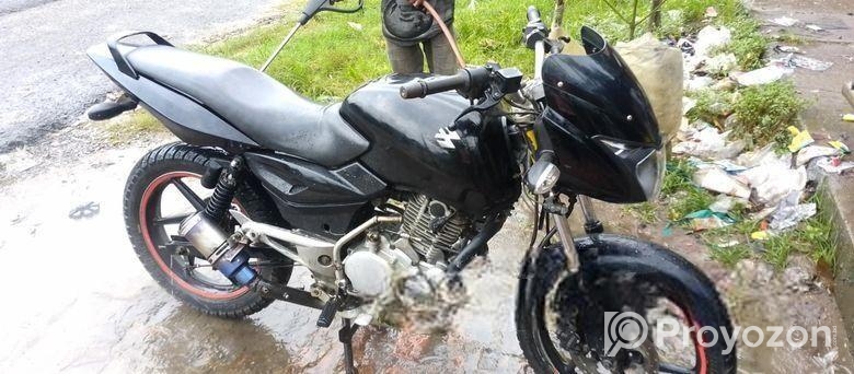 Bajaj Pulsar 150 . 2009