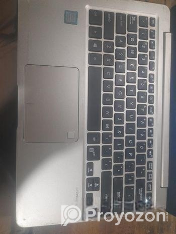 Asus i5 8 gen 8gb rem ss256 1tb had