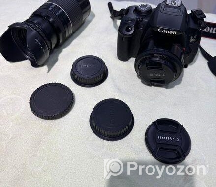 700 D camera