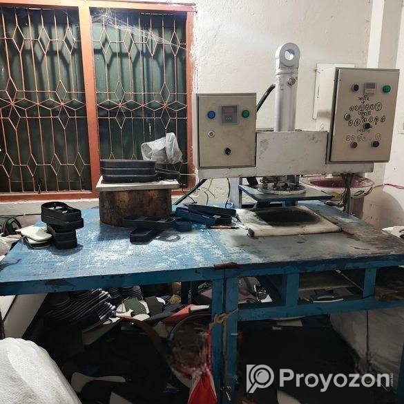 হাইড্রোলিক কাটিং মেশিন সহ জুতার কারখানার সকল সেটআপ বিক্রি কর