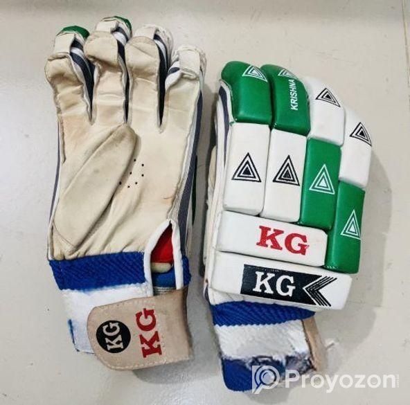 ক্রিকেট খেলার সরঞ্জাম