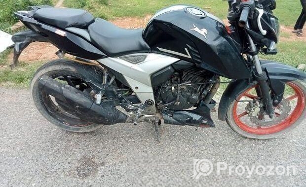 TVS Apache RTR 160 4v double disk 2019