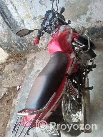 Bajaj CT 100 . 2019