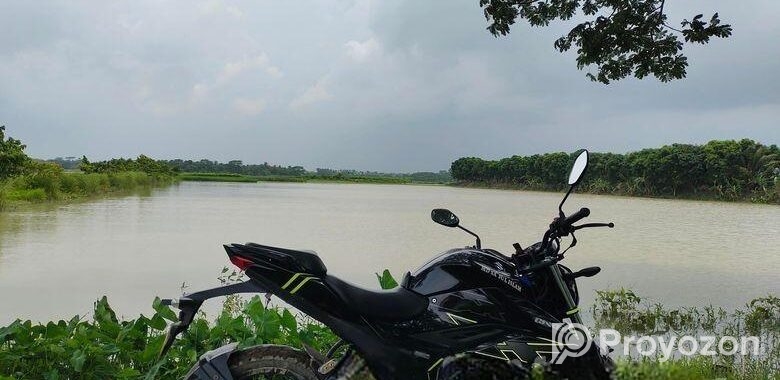 Suzuki Gixxer . 2024