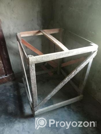বড় ক্যারামবোর্ড এবং ইসটান