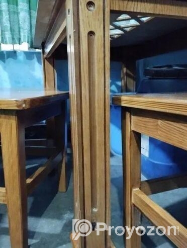 ডাইনিং টেবিল সহ ৪ চেয়ার