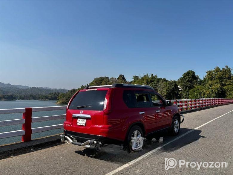 Nissan X-Trail . 2025