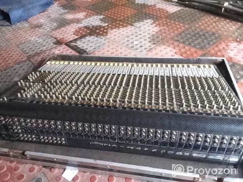 Fresh condition, running, sound , dj , concert etc. Digital