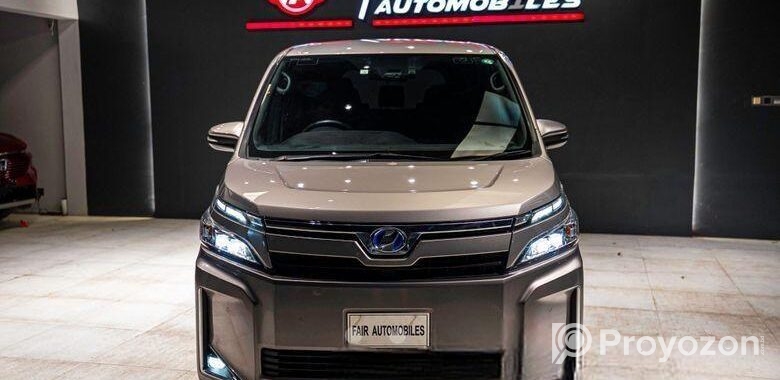 Toyota Noah G SMART 2011