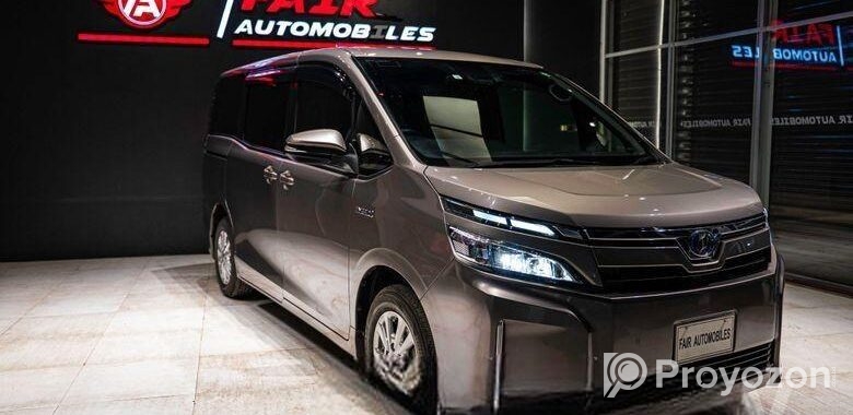 Toyota Noah G SMART 2011