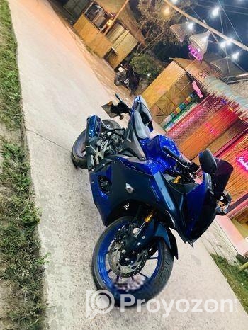 Yamaha R15 2023