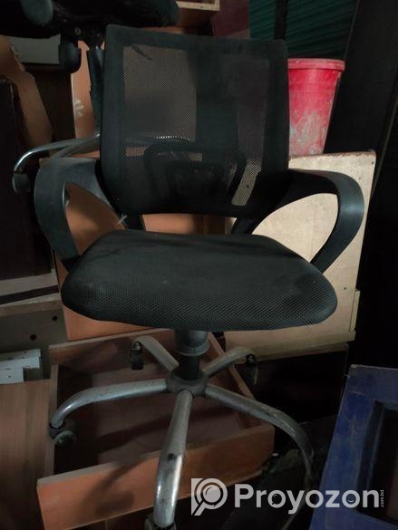 অফিসের মালামাল বিক্রি হবে