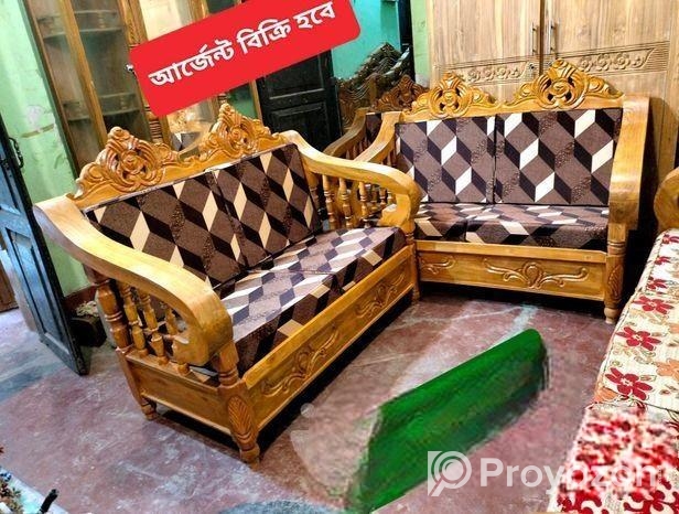 সোফা সেট বিক্রি হবে পাঁচ সিটের
