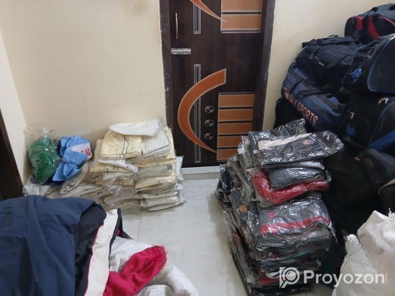 গেনজি টাউ জার কমদামে লটে বিক্রি হবে