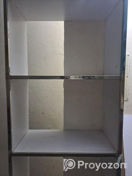 ৬ ফুট তাক