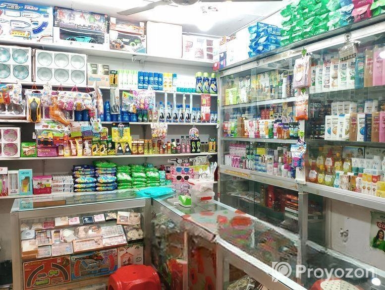 কসমেটিক্স এর দোকান মালসহ বিক্রি হবে ডেকোরেশন সহ