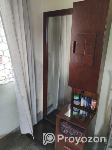 Dressing Table Sell Post