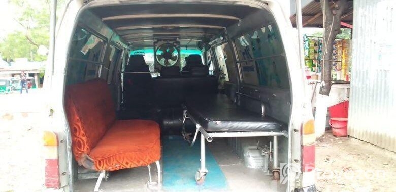 Toyota Hiace ambulance 2003