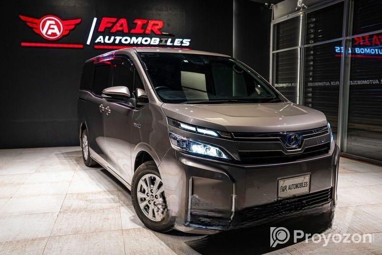Toyota Noah G SMART 2011