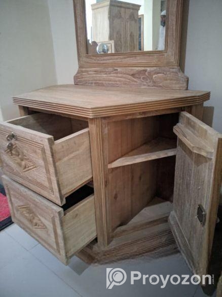 কাঠের ড্রেসিং টেবিল বিক্রি হবে