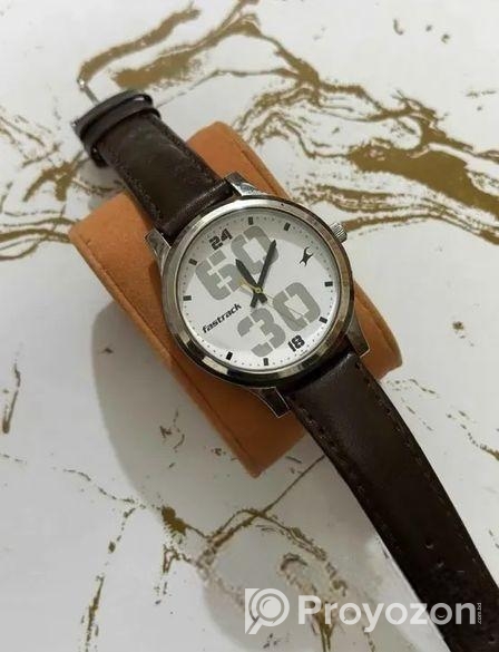 Fastrack bold analogue