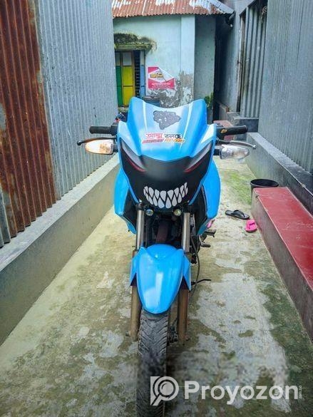 TVS APACHE RTR 150 . 2018