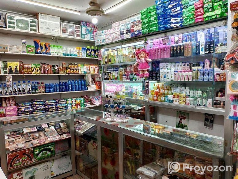 কসমেটিক্স এর দোকান মালসহ বিক্রি হবে ডেকোরেশন সহ