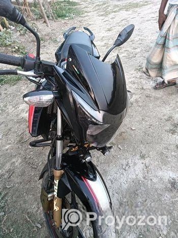 TVS Apache RTR 160 . 2023