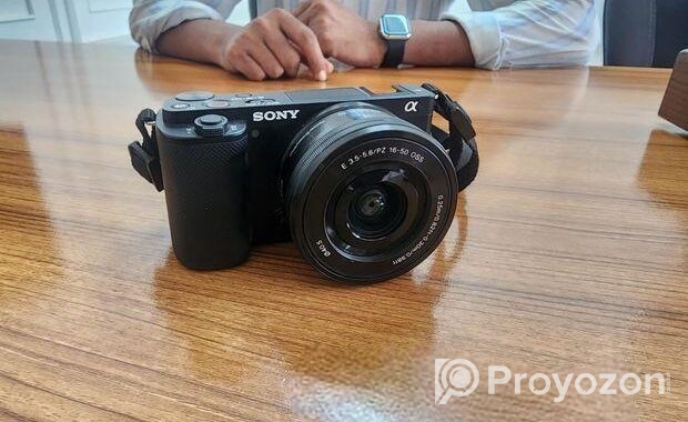 Sony Zv-e10 Mirroless Camera For Sale