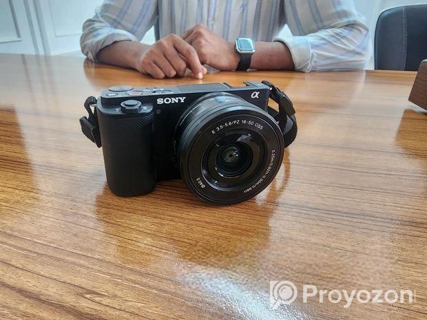 Sony Zv-e10 Mirroless Camera For Sale