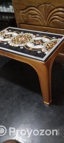 ভালমানের টি টেবিল