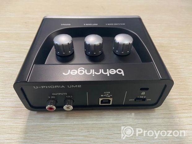 Behringer U-PHORIA UM2 Audio Interface