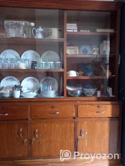 শোকেস বিক্রি করা হবে