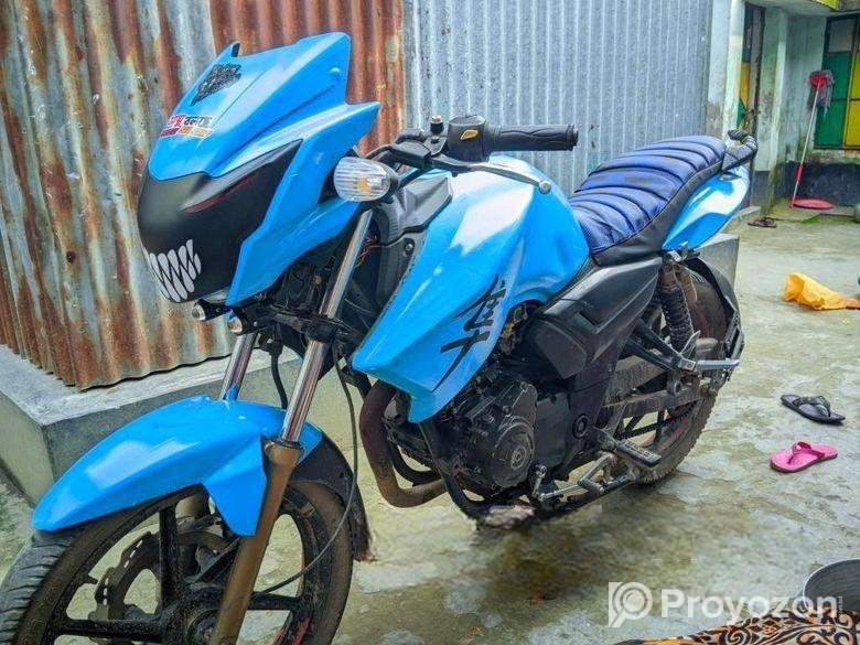TVS APACHE RTR 150 . 2018