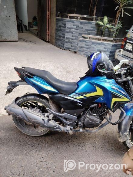 Hero Hunk 150R dd 2022